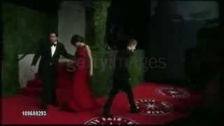 Justin and Sel at the Vanity Fair Oscar Party (February 27, 2011)