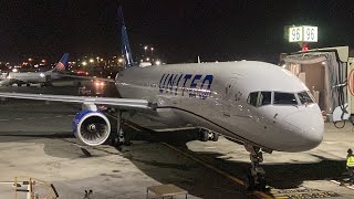 Newark (EWR) ~ Washington DC (IAD) - United Airlines - Boeing 757-200 - Full Flight