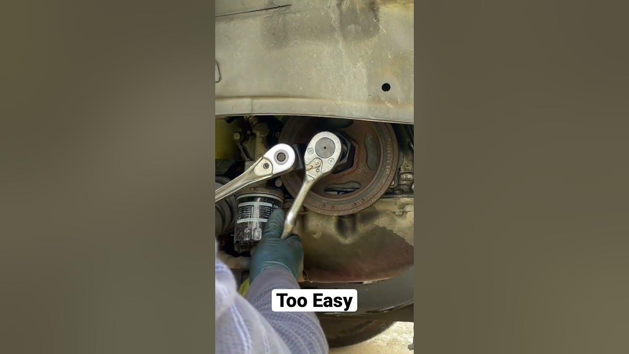 Honda Crank pulley Bolt removal the easy way YouTube