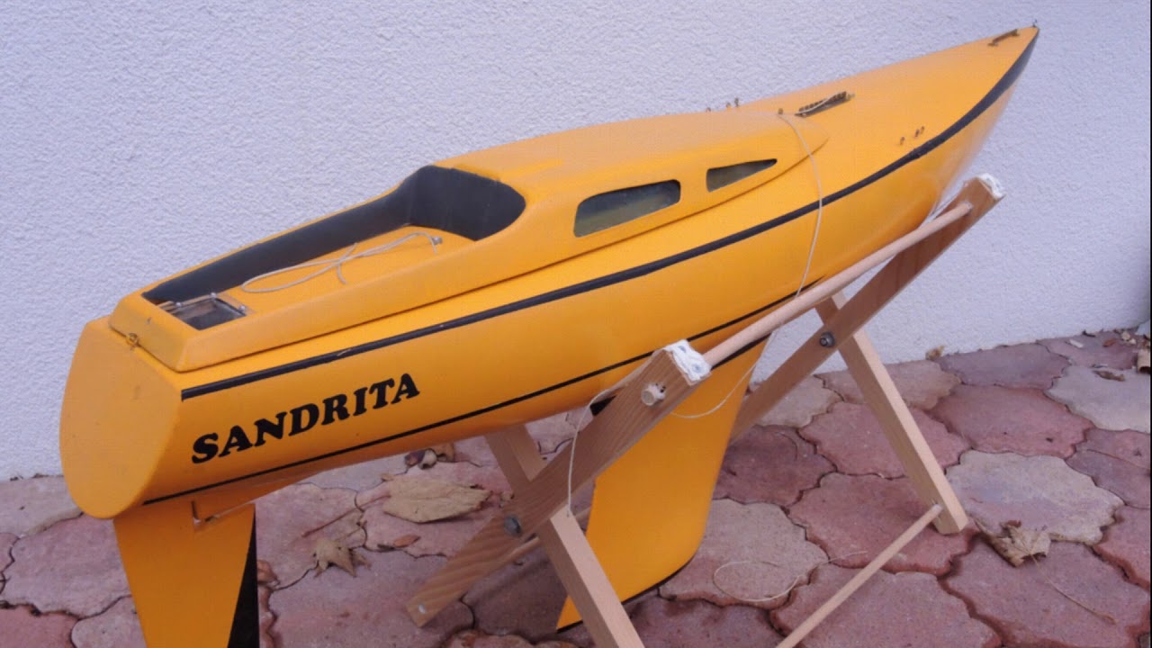 2 DIANA's Modellsegelyachen 1981 von Robbe