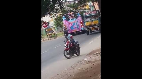 Sri Vinayaka private bus to Bangalore at dawn with a beautiful song