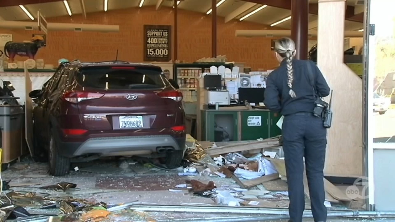 Multiple injured after car crashes into market at Santa Rosa shopping ...