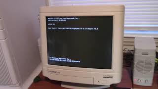 Unboxing and Setting Up a Gateway 2000 1572 Monitor