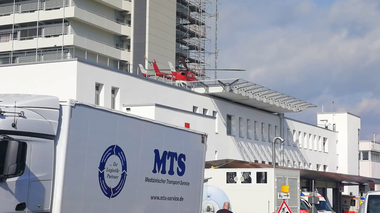 Hubschrauber startet am Klinikum Ludwigsburg