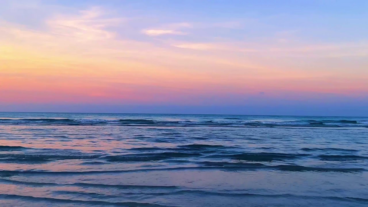 Tranquil Beach Waves ASMR 4K Soothing Ocean Ambience for Healing
