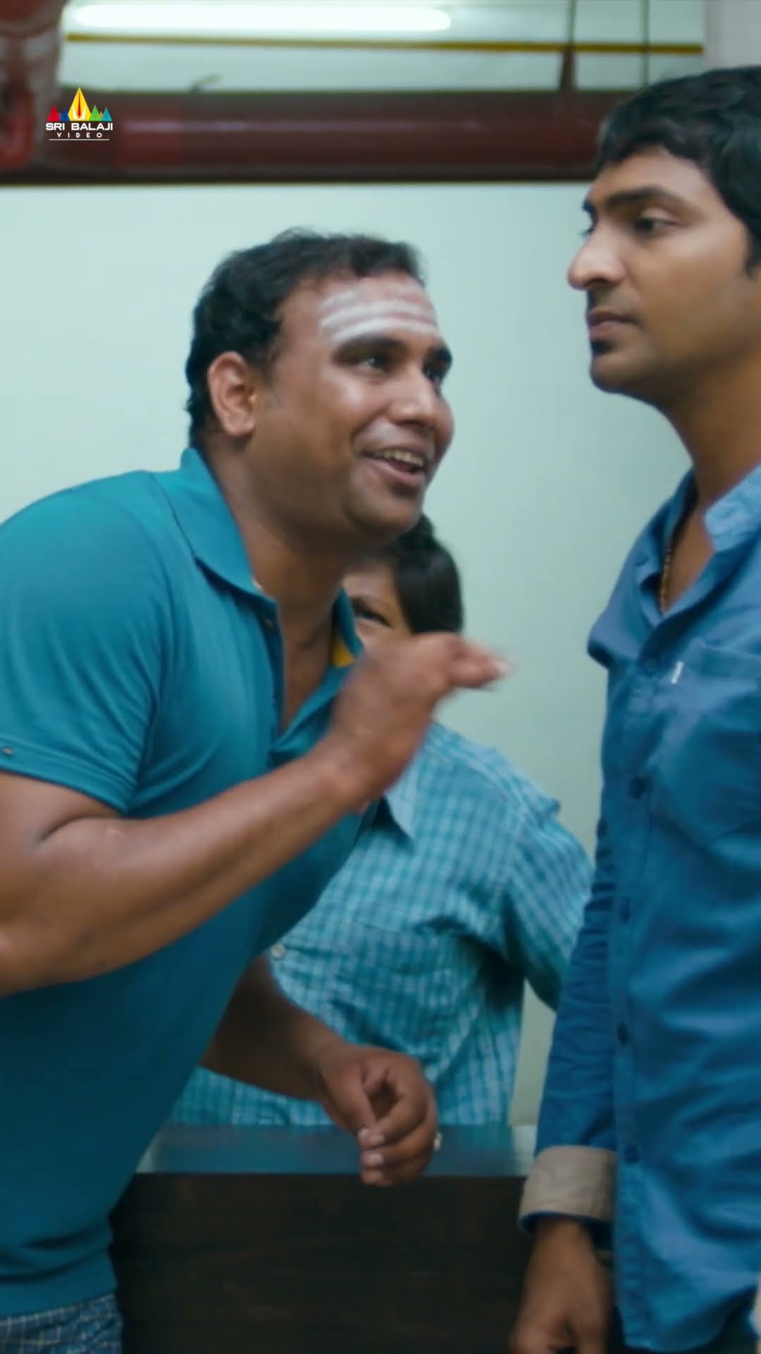 Venkat Sundar Comedy with Security Gaurd | #dhanadhan | #comedy | #ytshorts | #youtubeshorts