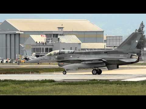 Despegue F-16D Block 50 FACH Parada Militar 2012