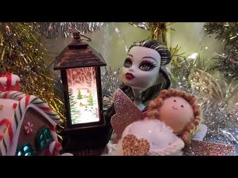 December-Kira Kosarin | part on map | Stop-motion