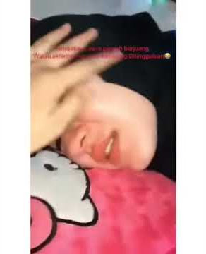 story' wa sedih. ditinggal pacar ya bertahun tahun 😭