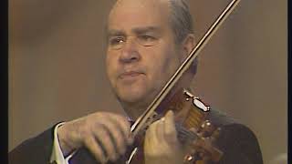 David Oistrakh & Igor Oistrakh - Bach Concerto for Two Violins in D minor (complete)