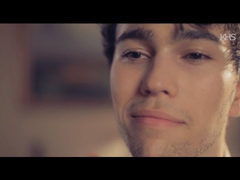 "Hold On We're Going Home" - Drake (Max Schneider)