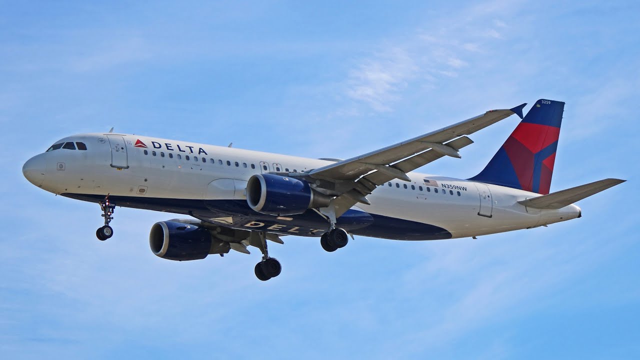 Clear Skies and Light Chop | Toliss A320 | KEWR - KATL | XP12