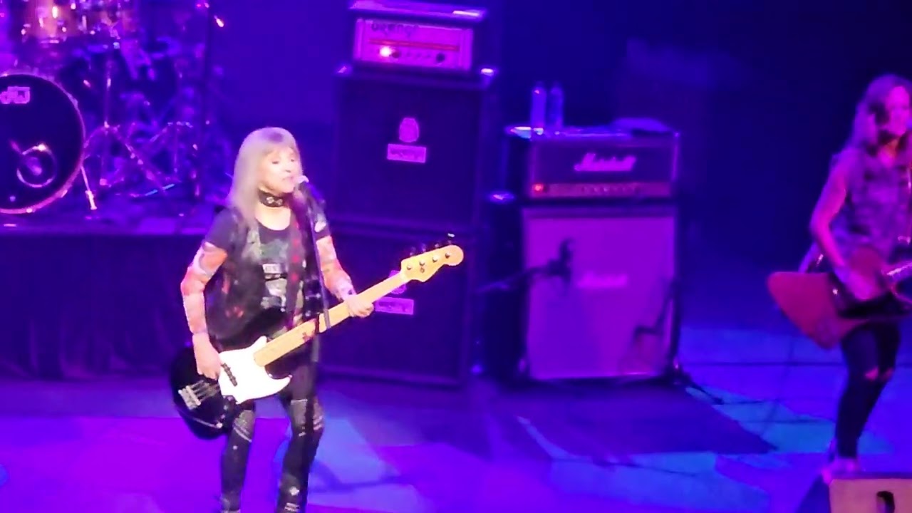 Suzi Quatro- Bad Moon Rising