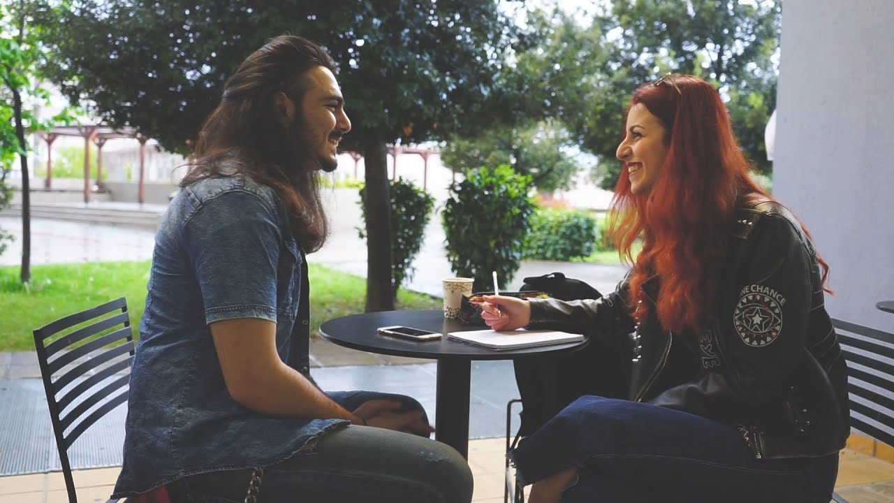 Friendzone - Κοκκινομάλλες (Official Music Video) - YouTube