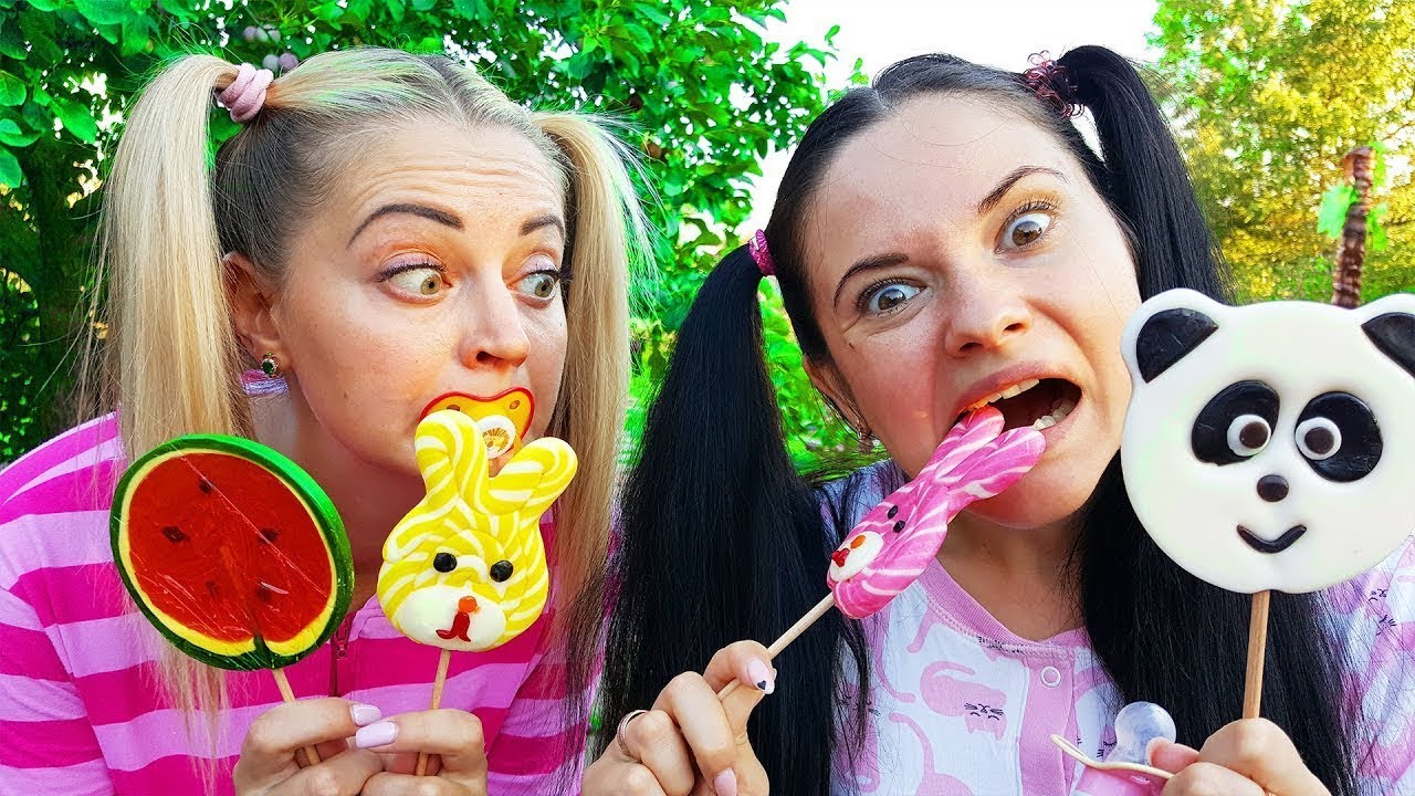 Bad Baby with Tantrum and Crying for Lollipops Little Babies Learn Colors with Finger Family Song 3