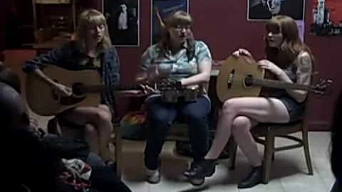 Vivian Girls - Acoustic - Live In Puerto Rico