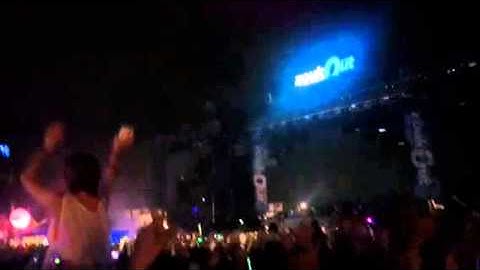 Showtek at Zoukout 2014 Dropped GO!!!!