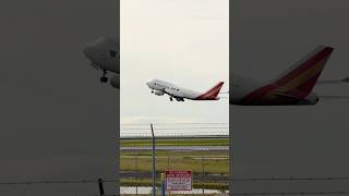 Kalitta Air B747 takeoff #kalittaair #b747 #planespotting #cargoplane #hnlairport #aviation