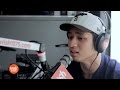 Michael Pangilinan sings "Hanggang Kailan" LIVE on Wish 107.5 Bus