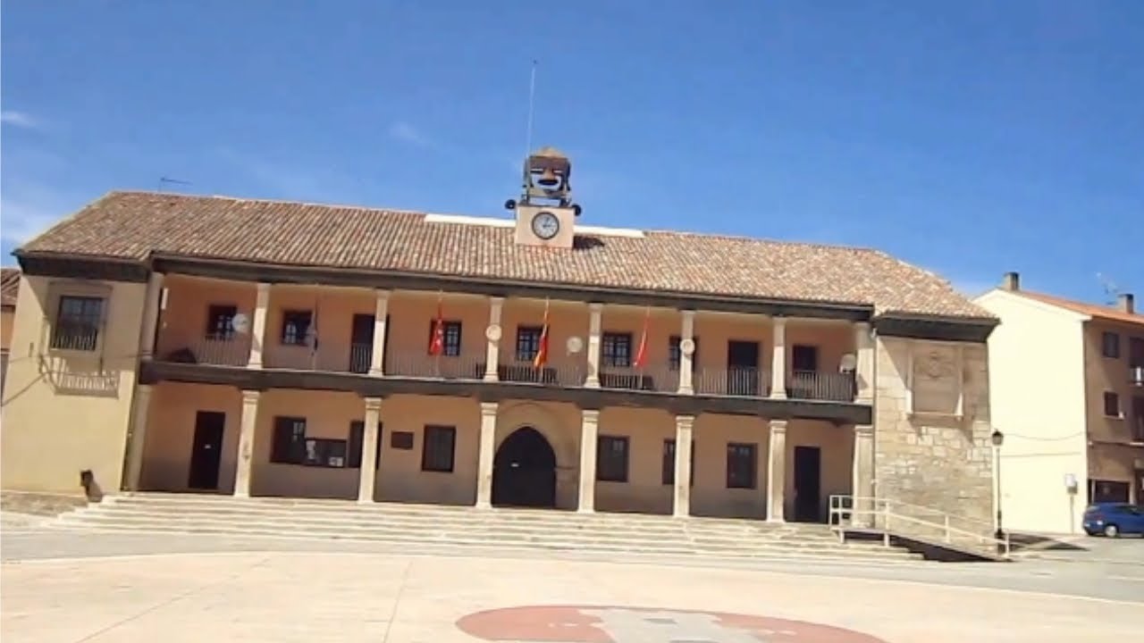 Tesoros de Torrelaguna: Plaza Mayor e glesia Santa María Magdalena. | Comunidad de Madrid.