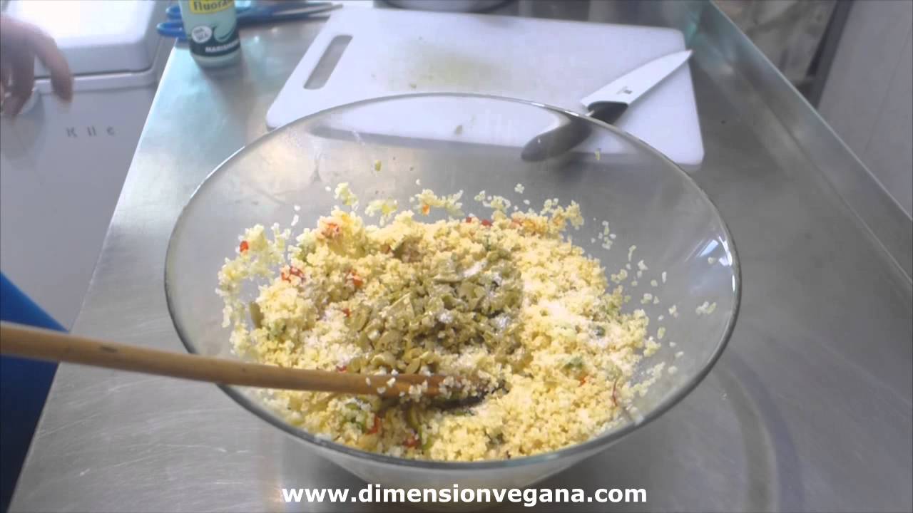 Bollitos de trigo burgul con tabule