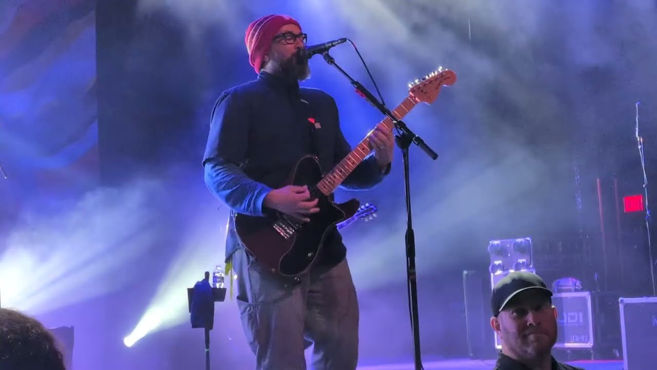 Motion City Soundtrack "Some Wear A Dark Heart" (Live @ Brooklyn Paramount, Brooklyn, New York)