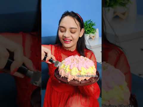 Ye wala ICE CREAM CAKE khaya hai kabhi  shorts  foodreview