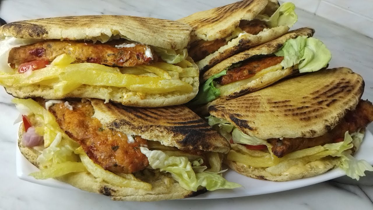 سندويتش شيش كباب بنين بزاف كفكرة لغداء في مطلوع خفيف بزاف