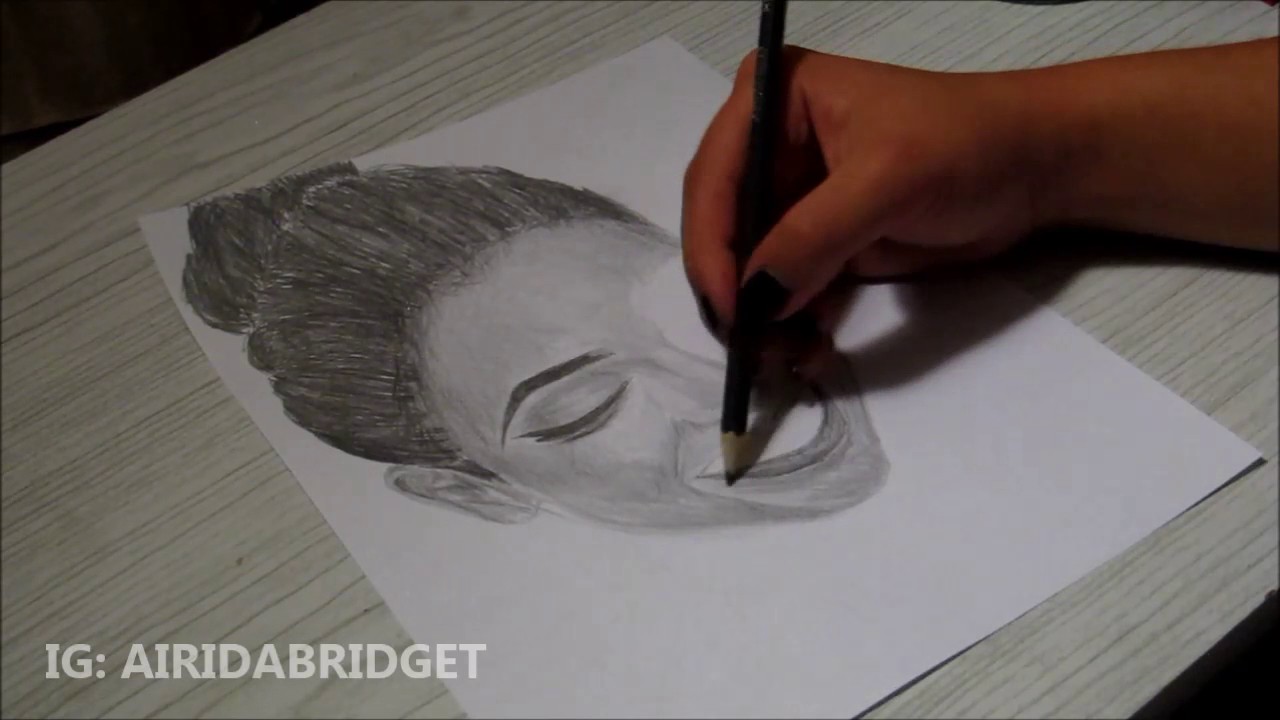 Speed drawing: Liza Koshy - YouTube