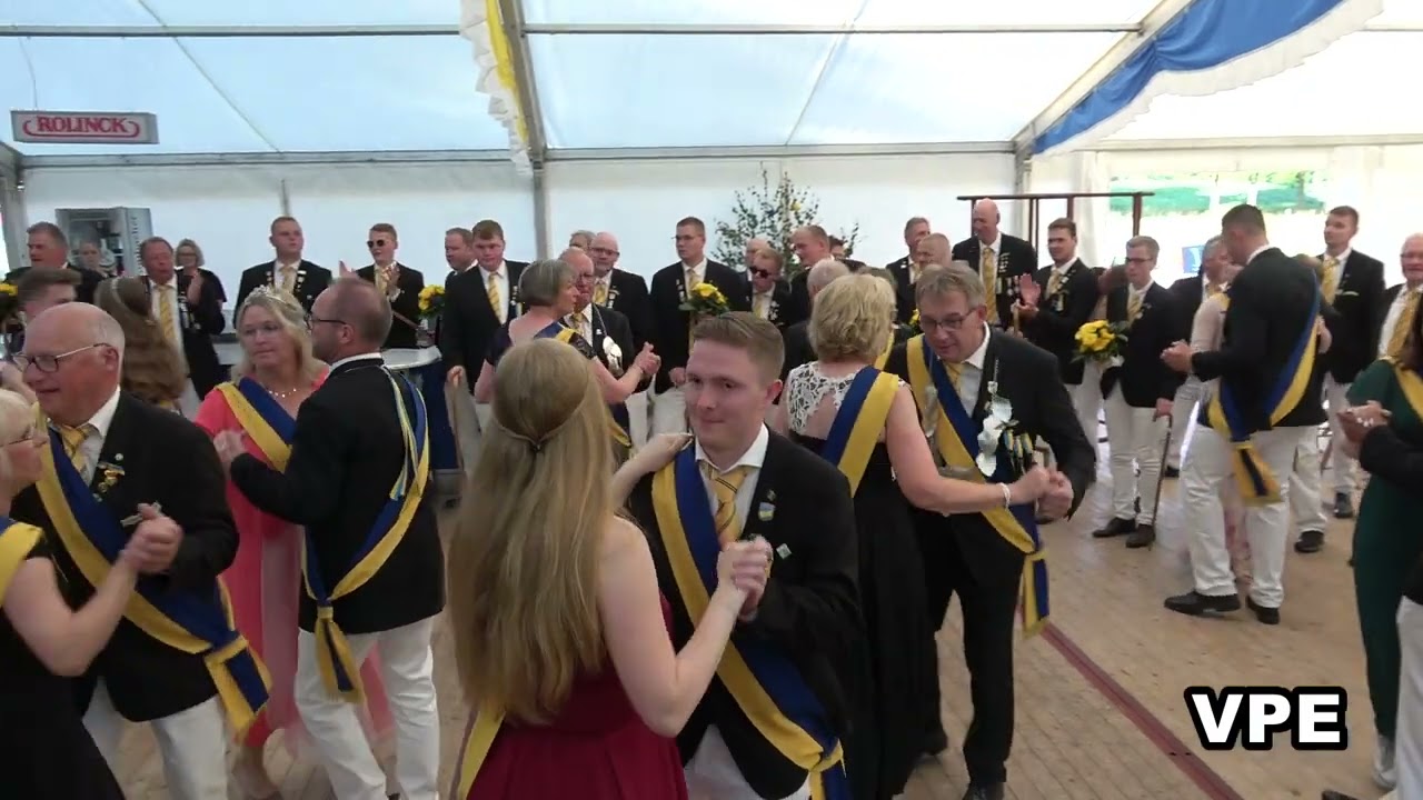 Schützenfest 2024 - Die Austumer am  Montagabend