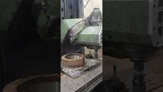 ماشین کاری قطعات در شرکت ماشین سازان صنعت عطاملک با ماشین الات cnc cnc ماشین کاری ماشین آلات