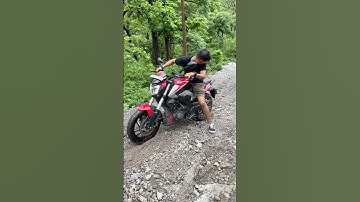 Dominar 250 stuck off-roading #offroad #dirtbikelife #motorcycle #motorcyclefails #motorcyclelife