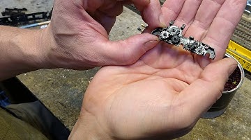 5 locomotives in 30 days part 19 Proto 2000 truck reassembly