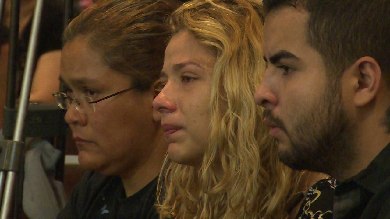 Las Noticias - DESPIDEN A DON LUPE TIJERINA