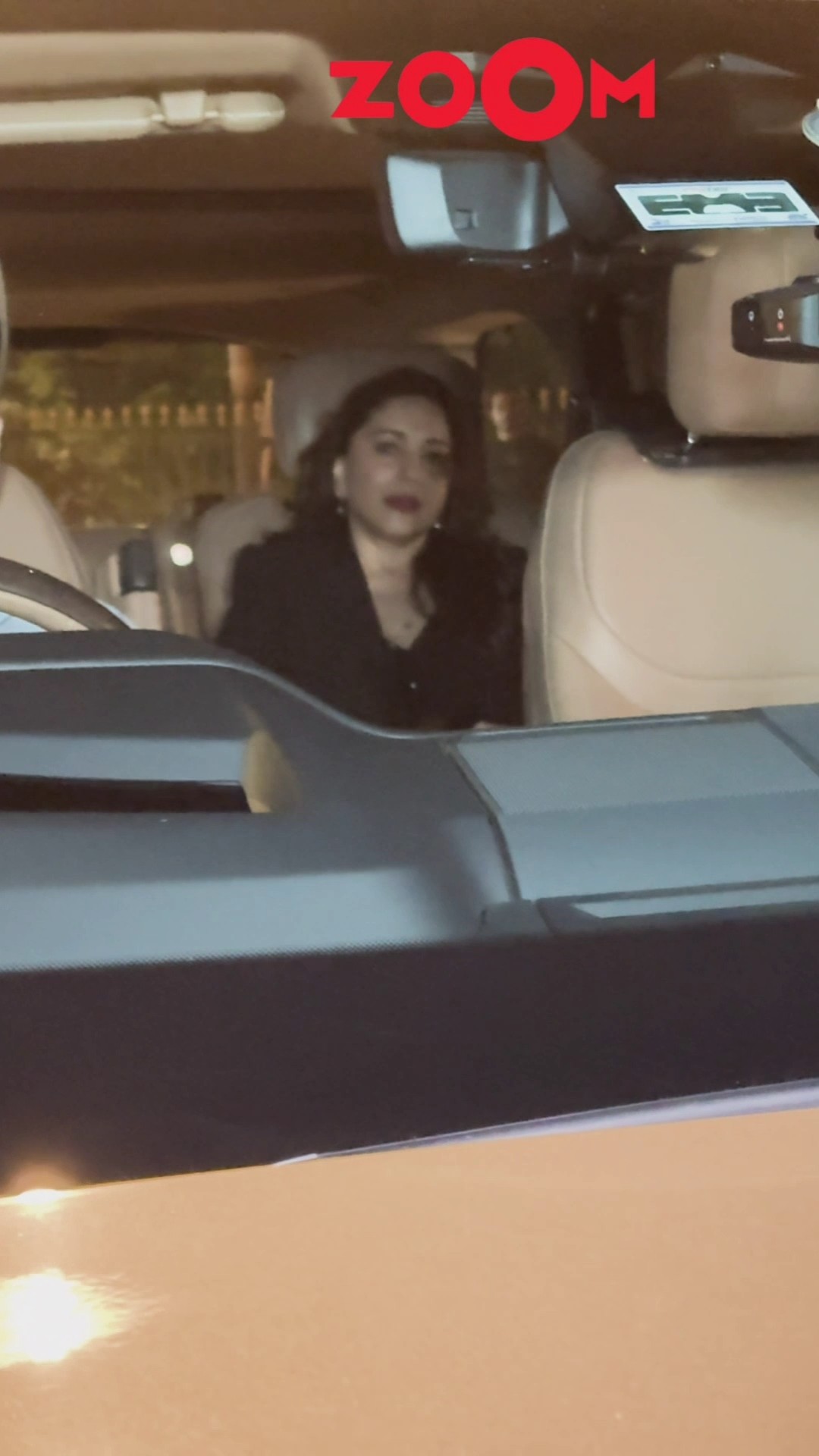 Madhuri Dixit looks GORGEOUS as she ARRIVES with husband fir Farah Khan's birthday bash ? #shorts