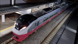 特急ひたち30号 K12編成ｽｶｰﾚｯﾄﾌﾞﾛｯｻﾑ 品川行 新地駅通過 3/11
