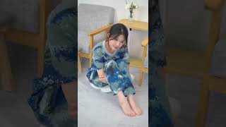 Chinese Girl Has Lovely Feet