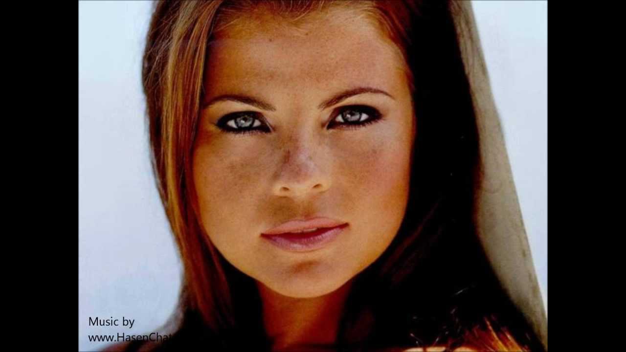 Yasmine Bleeth Nuda 102