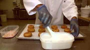 Finishing Cake Donuts