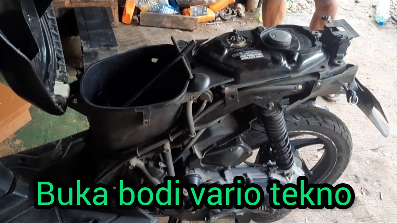 CARA MEMBUKA BODI MOTOR VARIO TEKNO