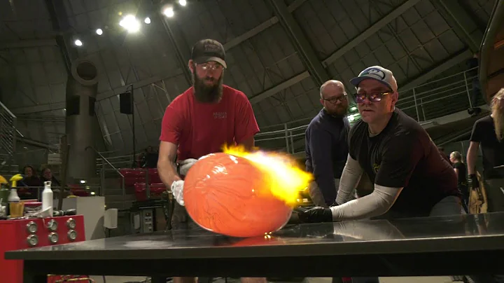 REPLAY: Visiting Artist Nancy Callan | Snow Person...