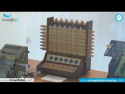Exposición de máquinas de cálculo en el C.C. Caja Rioja