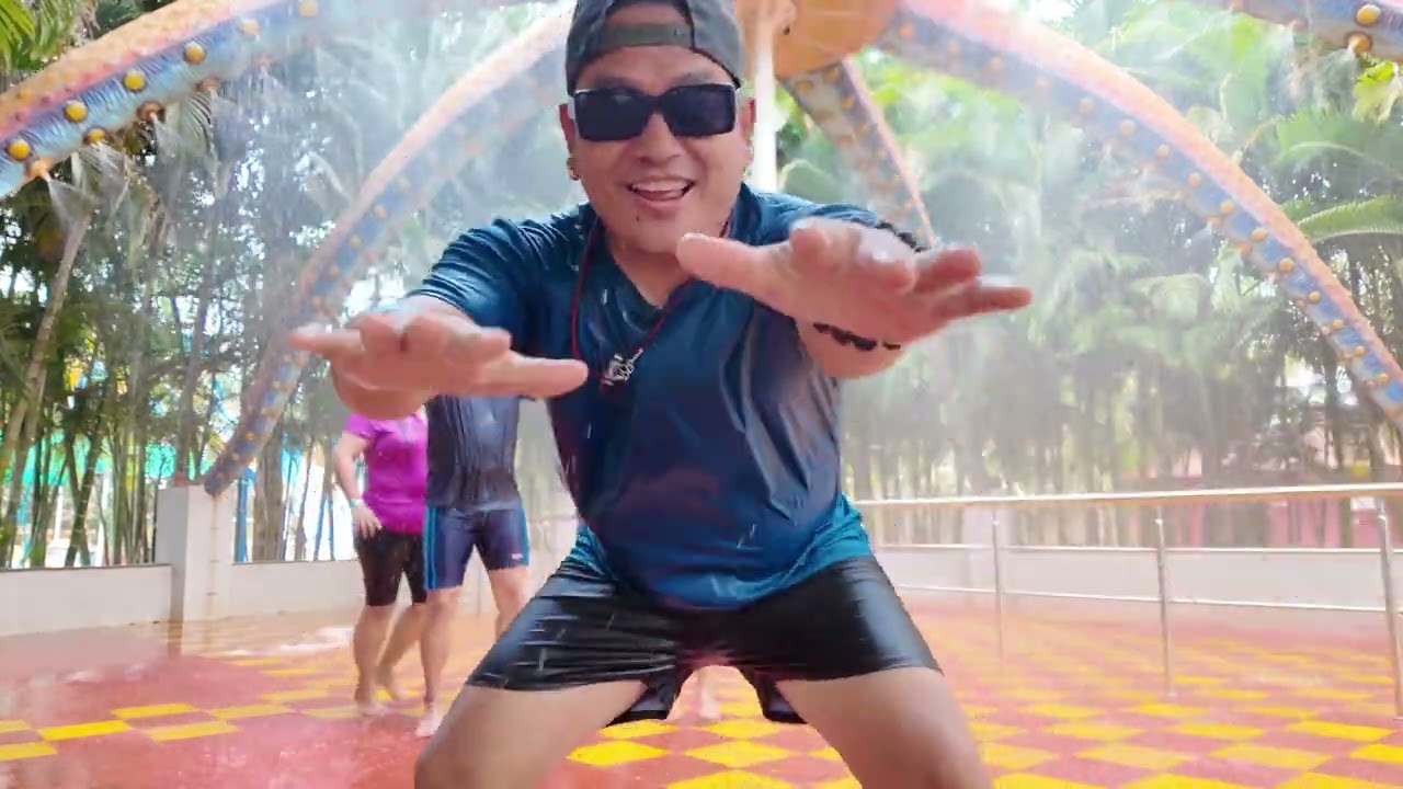 HINDI REMIX DANCE 💃 AT PRS WATER PARK HOPE YOU GUYS LIKE IT 💕 Part 2 