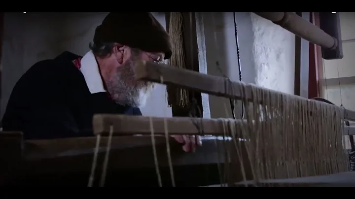 Weaving with a Flying Shuttle Loom - Demonstration
