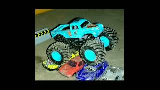 MONSTER TRUCK TOY PHOTOGRAPHY - Video 1
