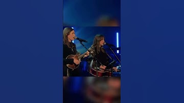 Thumbnail of Take us back to this incredible night honoring Ringo Starr at the Ryman ❤️❤️