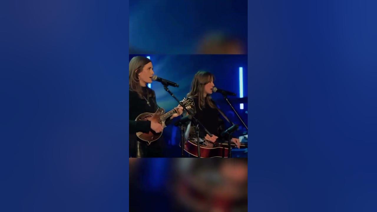 Take us back to this incredible night honoring Ringo Starr at the Ryman ❤️❤️