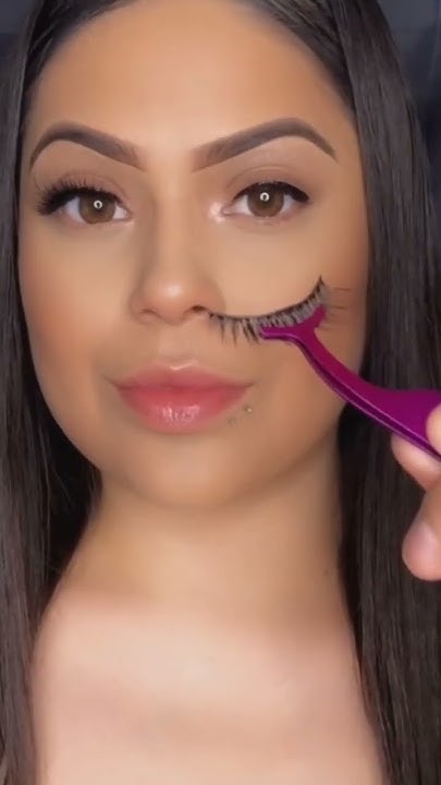 how-to-put-on-magnetic-eyelashes-how-to-put-on-lashes-how-to-put-on