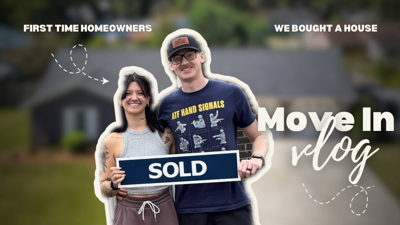 MOVE IN VLOG: Our First Weekend in Our New House!!!