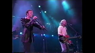 Bee Gees — Night Fever / More Than A Woman (Live at Wango Tango 2001) (Pro-Shot)